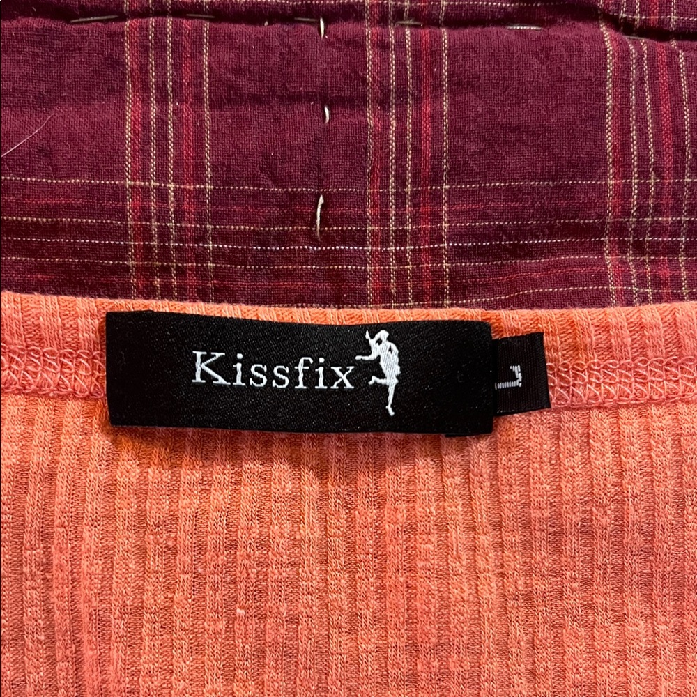 Women's Coral Button-Detail Blouse - Picture 2 of 6